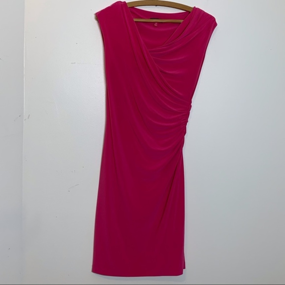 EUC Vince Camuto hot pink side scrunch mini dress